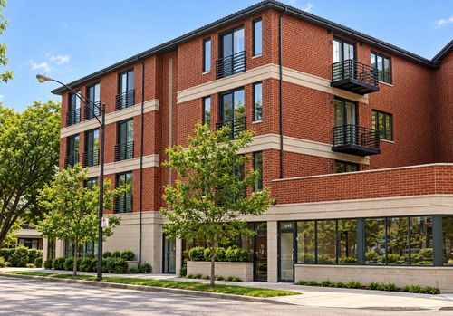 202-842 N Racine Ave, Chicago, IL, 60642-4109 | Card Image