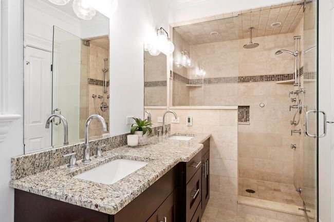APT-2 - 843 W Diversey Pkwy, Home with 2 bedrooms, 2 bathrooms and 1 parking in CHICAGO IL | Image 15