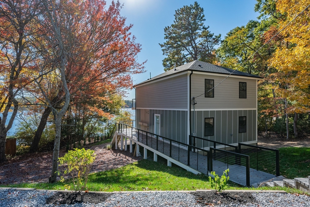 Pinecrest Beach Dr, East Falmouth, MA 02536