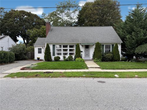 117 Forest Ave, Cranston, RI, 02910-5510 | Card Image