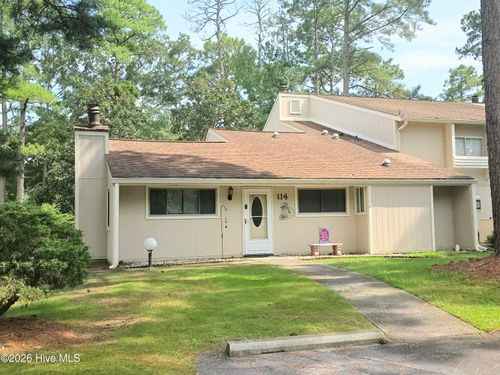 114 Quarterdeck, New Bern, NC, 28562 | Card Image