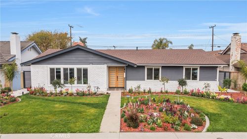 5591 Heil Ave, Huntington Beach, CA, 92649-3727 | Card Image