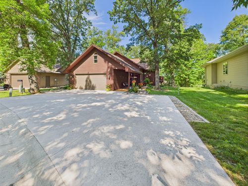 305 Birchcrest Dr, Glenwood, MN, 56334-9003 | Card Image