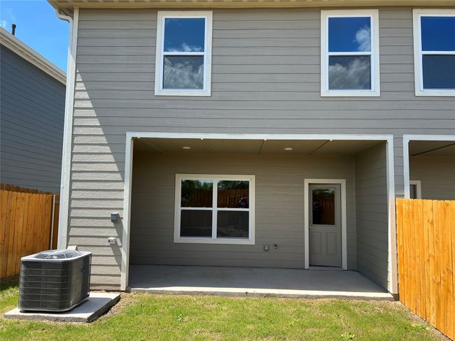 1233 Parker Dr, Townhouse with 4 bedrooms, 3 bathrooms and null parking in Princeton TX | Image 9