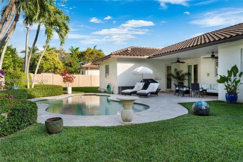 9221 Sw 170th Ln, Palmetto Bay, FL, 33157-4561 | Card Image