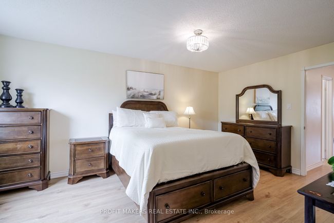 64 Tiller Trail, House attached with 3 bedrooms, 3 bathrooms and 2 parking in Brampton ON | Image 18