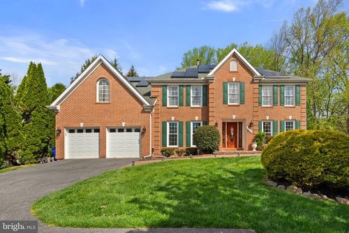 3260 Pine Bluffs Dr, ELLICOTT CITY, MD, 21042-2274 | Card Image