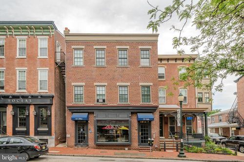8-121 E Gay St, WEST CHESTER, PA, 19380-3109 | Card Image