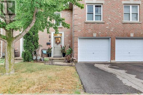 6-395 Springbank Avenue N, Woodstock (Woodstock - North), ON, N4T1P8 | Card Image