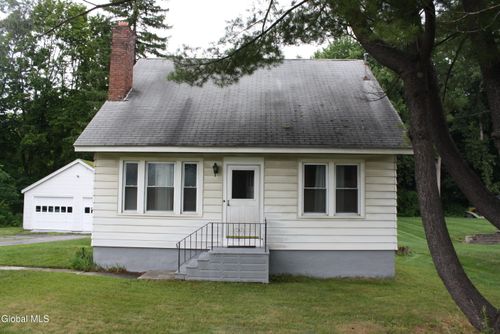 1534 Columbia Tpke, Castleton On Hudson, NY, 12033-9545 | Card Image