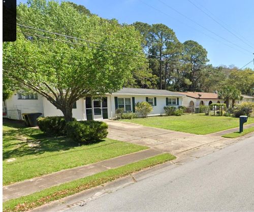 123 Robinwood Dr Sw, Fort Walton Beach, FL, 32548-5310 | Card Image