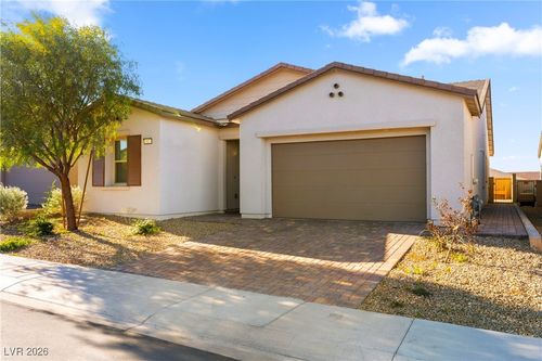 557 Comodo St, Henderson, NV, 89011-5486 | Card Image