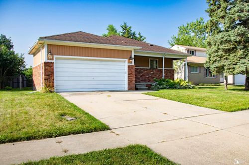 25095 Darin St, Taylor, MI, 48180-4537 | Card Image