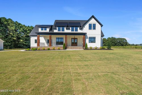 2560 Lassiter Rd, Four Oaks, NC, 27524-9417 | Card Image