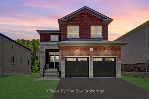 5 Misty Ridge Rd, Wasaga Beach, ON, L9Z0R8 | Card Image