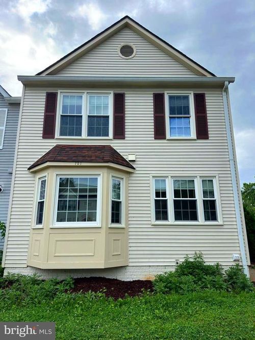 751 Cherry Tree Ln, WARRENTON, VA, 20186-2153 | Card Image