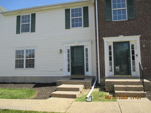 9526 Bayberry Green Ln, Louisville, KY, 40291-5788 | Card Image
