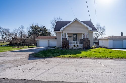 313 Main St, Fillmore, IN, 46128-9257 | Card Image