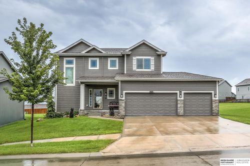 9403 S 176th Ave, Omaha, NE, 68136-1693 | Card Image
