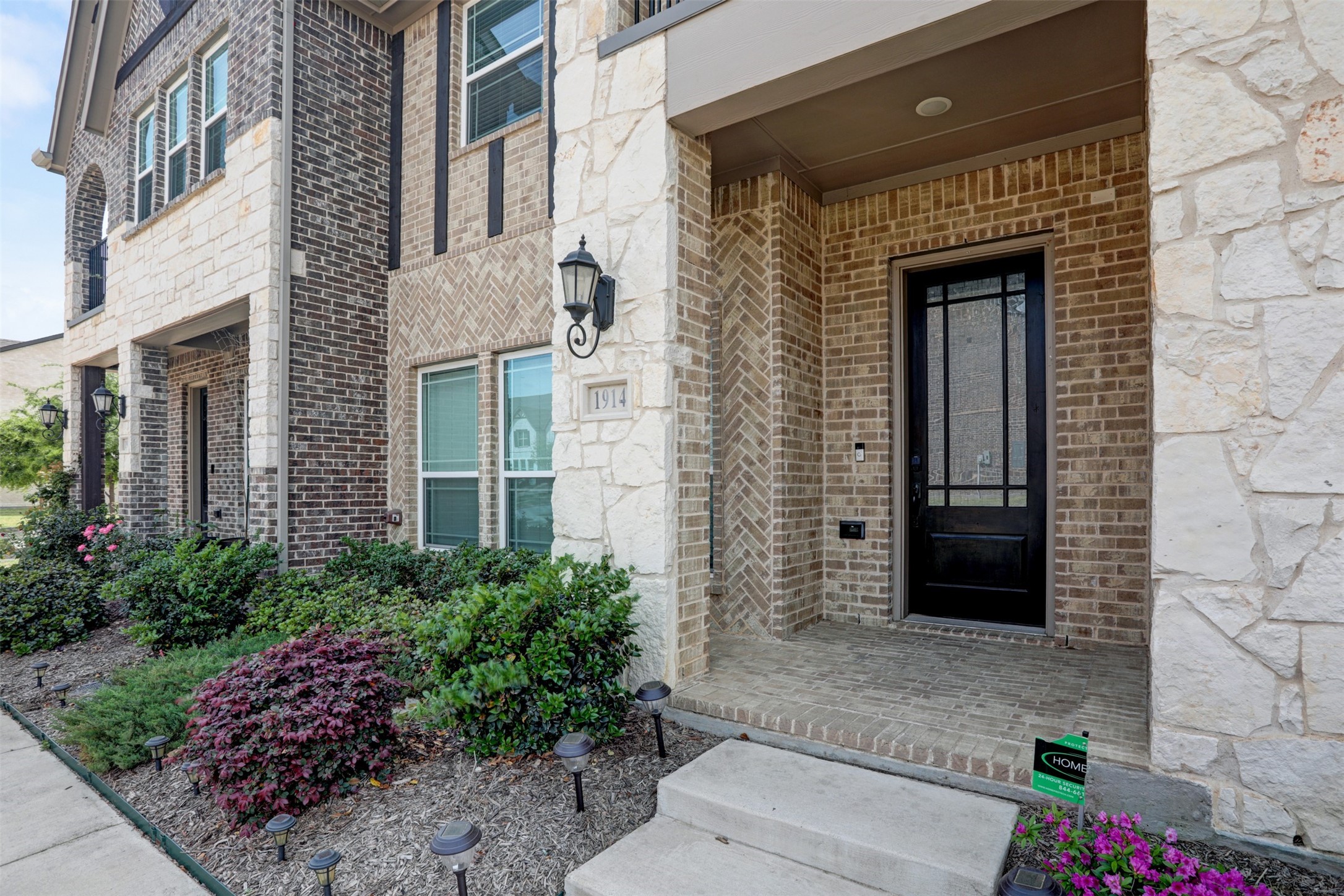 Residential Lease in Farmers Branch 2