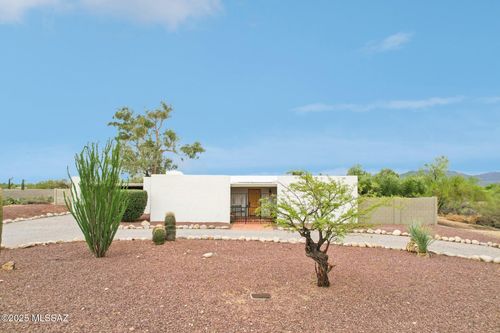 2811 W Maximilian Pl, Tucson, AZ, 85741-2557 | Card Image