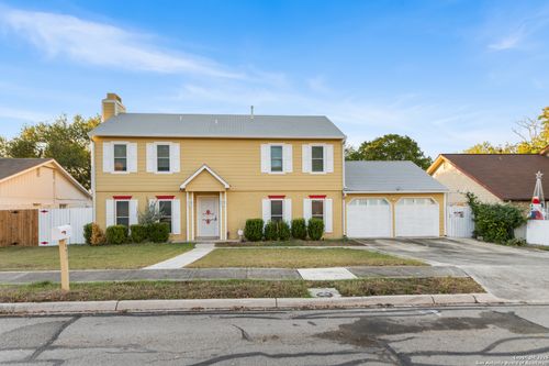 6611 Cades Cv, Leon Valley, TX, 78238-2238 | Card Image