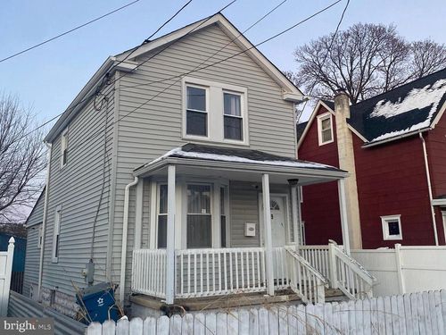 9 Glenrich Ave, Newport, DE, 19804-1511 | Card Image