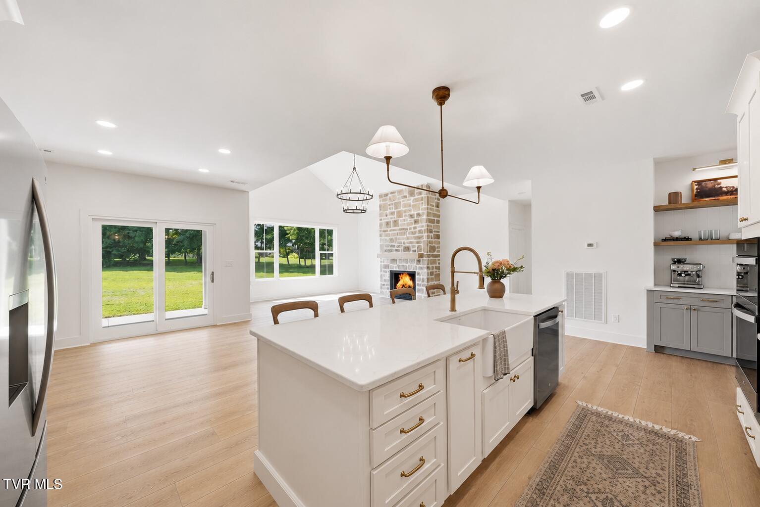 Residential in Piney Flats 5