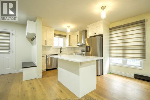 1395 Bayswater Cres, Windsor, ON, N8S4K4 | Card Image