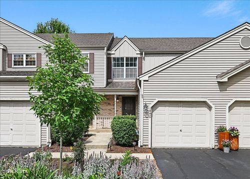 1440 Foxcroft Dr, Aurora, IL, 60506-1252 | Card Image