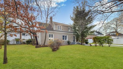 101 Whitehouse Ave, Roosevelt, NY, 11575-1334 | Card Image