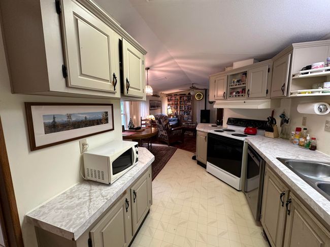 1474 Us Route 5, House other with 2 bedrooms, 2 bathrooms and null parking in Putney VT | Image 10