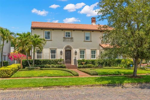 455 18th Ave Ne, St Petersburg, FL, 33704-4601 | Card Image