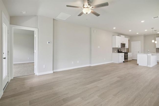 Photo is not of the actual home but is an inspirational photo of builder’s model home and may depict options, furnishings, and/or decorator features that are not included. | Image 6