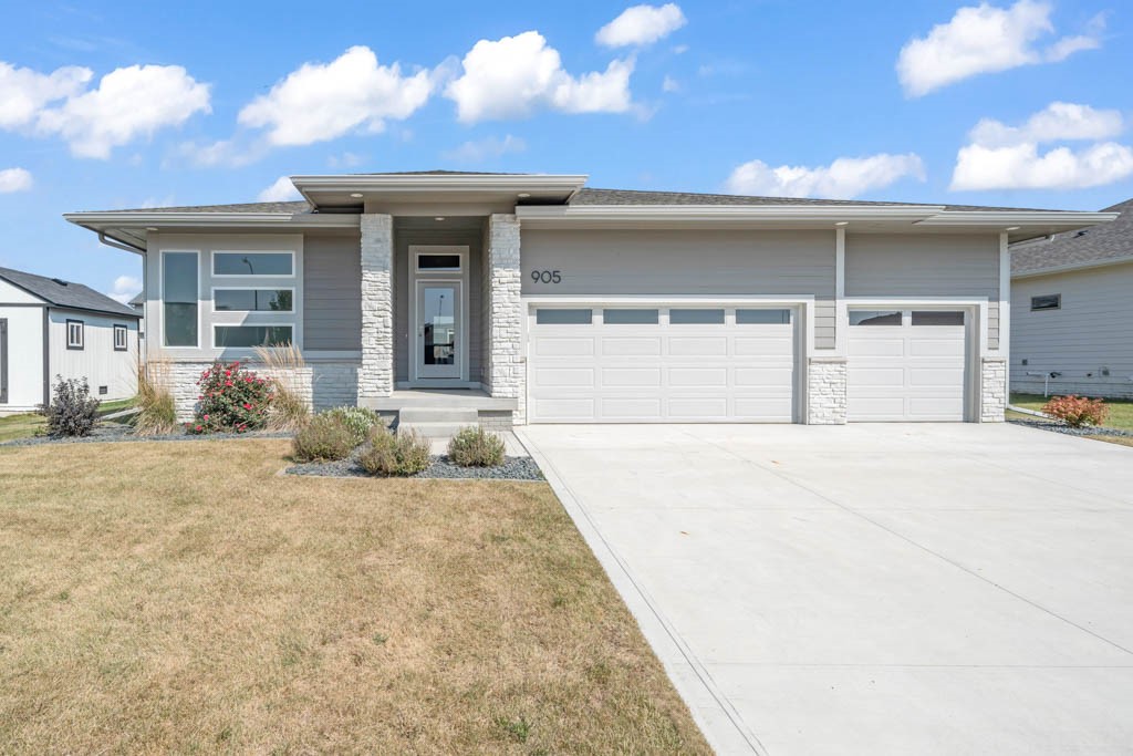 12th St, Grimes, IA 50111