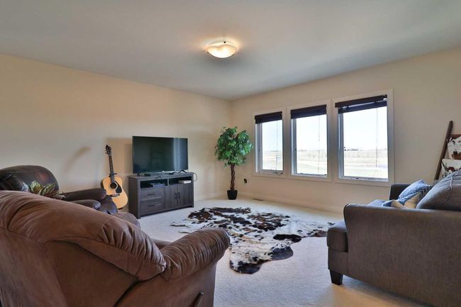 278 Sixmile Ridge S, Home with 5 bedrooms, 3 bathrooms and 4 parking in Lethbridge AB | Image 18