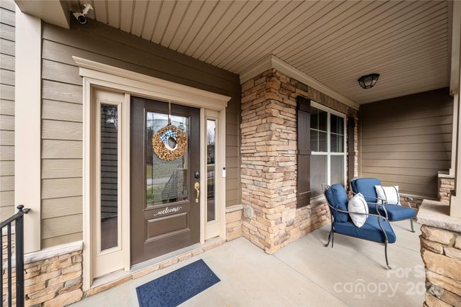 Front porch | Image 4