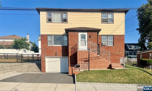 146 12th Street, Wood Ridge, NJ, 07075 | Card Image