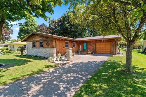 169 W 25th Avenue, OSHKOSH, WI, 54902 | Card Image
