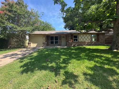 2817 Sequoia Ln, Arlington, TX, 76010-2471 | Card Image