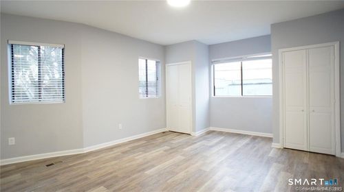 1a-31 Isaac St, Norwalk, CT, 06850-4136 | Card Image