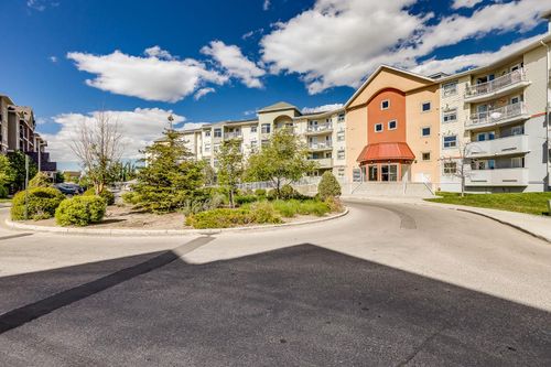 2324-700 Willowbrook Road Nw, Airdrie, AB, T4B0L5 | Card Image