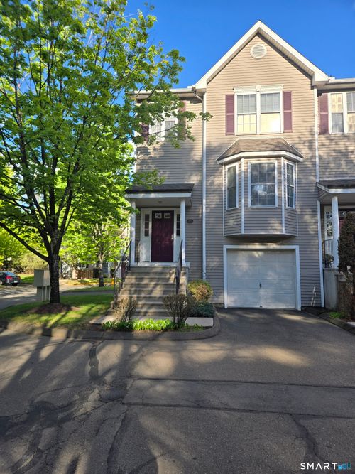 206-157 Leeder Hill Dr, Hamden, CT, 06517-2762 | Card Image