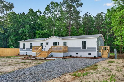 111 Ash Hill Dr, Eutawville, SC, 29048-9301 | Card Image