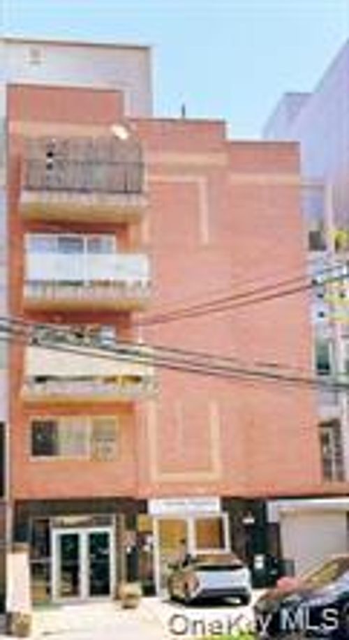 parking-42 Parsons Boulevard, New York, NY, 11355 | Card Image