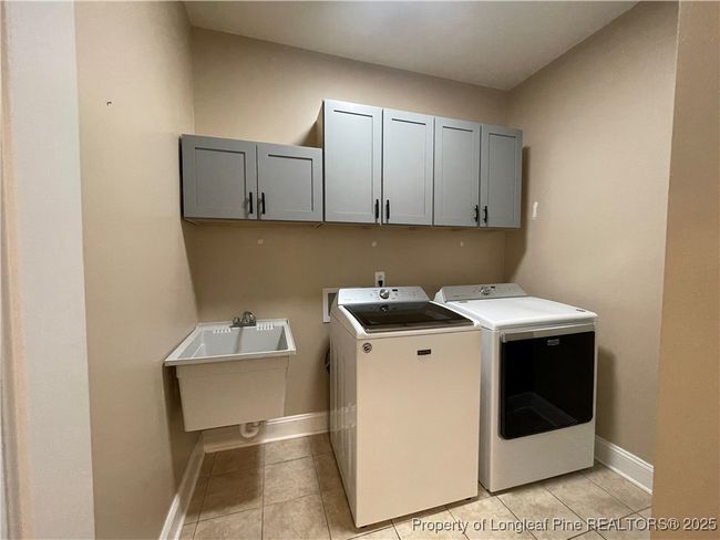 82 Pine Hawk Dr, Townhouse with 3 bedrooms, 3 bathrooms and null parking in Spring Lake NC | Image 50