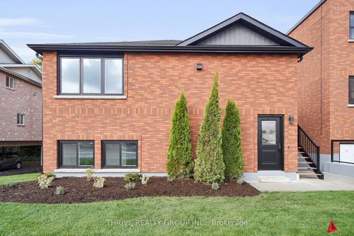 6-74 Church St, Stratford, ON, N5A2R2 | Card Image