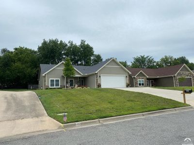 204 Hillside Drive, House other with 3 bedrooms, 2 bathrooms and null parking in Baldwin City KS | Image 2