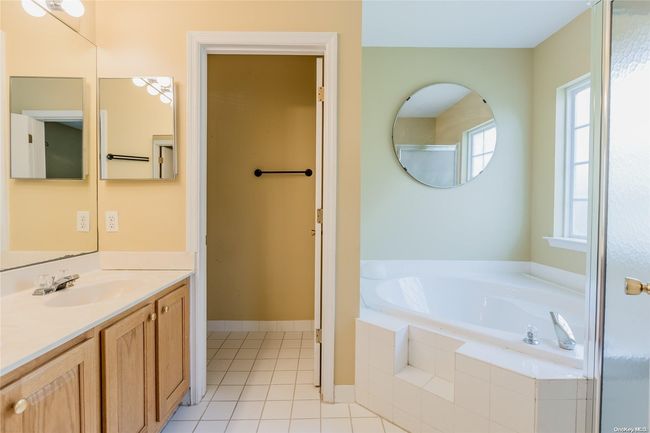 1 - 1 Sophia Dr, Condo with 3 bedrooms, 3 bathrooms and null parking in Middle Island NY | Image 13