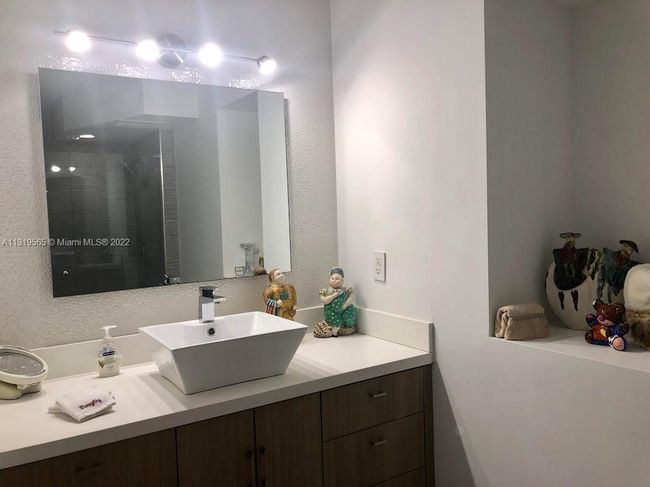 APT-1501 - 18071 Biscayne Blvd, Condo with 2 bedrooms, 2 bathrooms and null parking in Aventura FL | Image 8